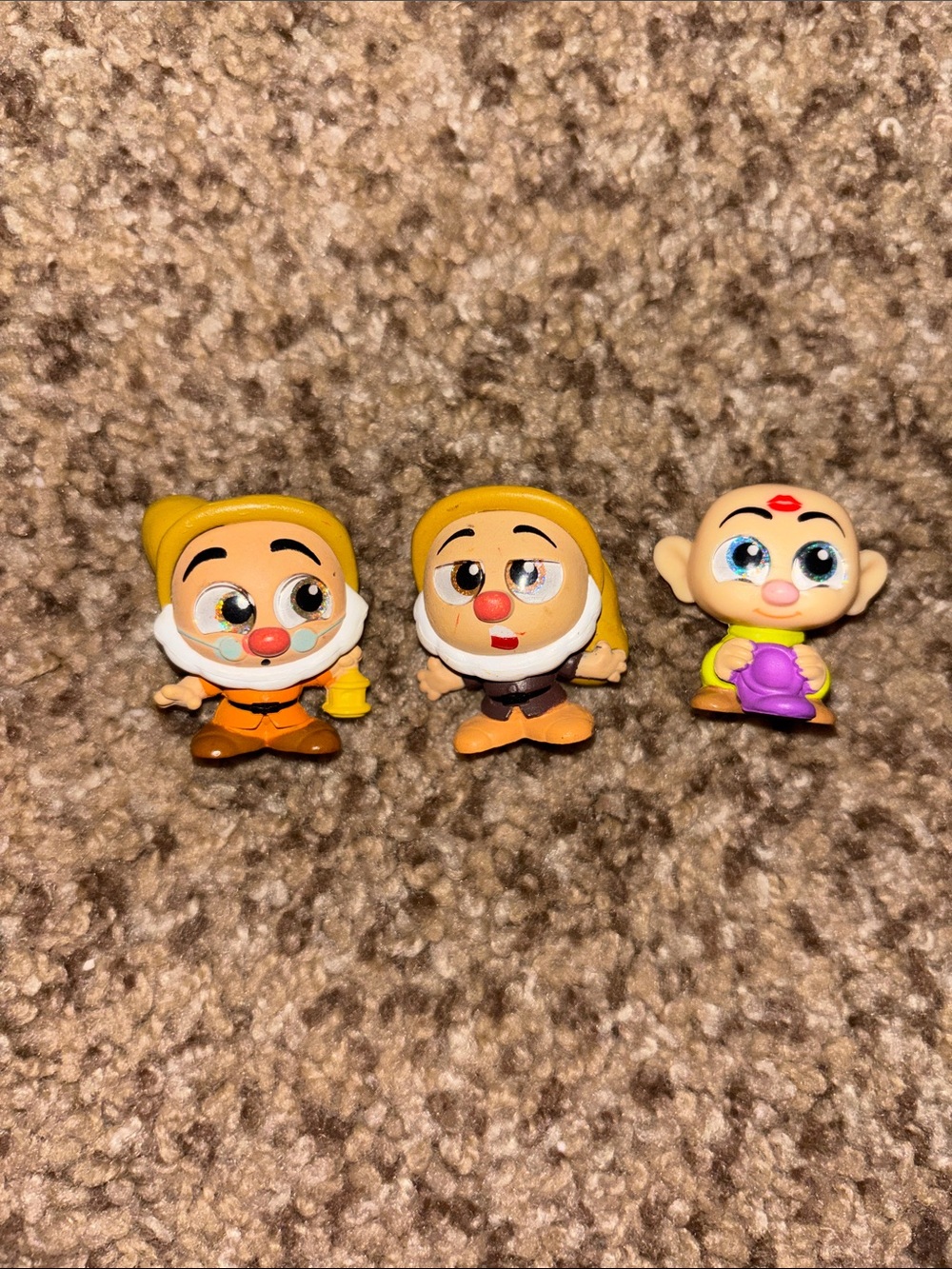 Doorables- Dwarfs- Doc, Sneezy and Dopey